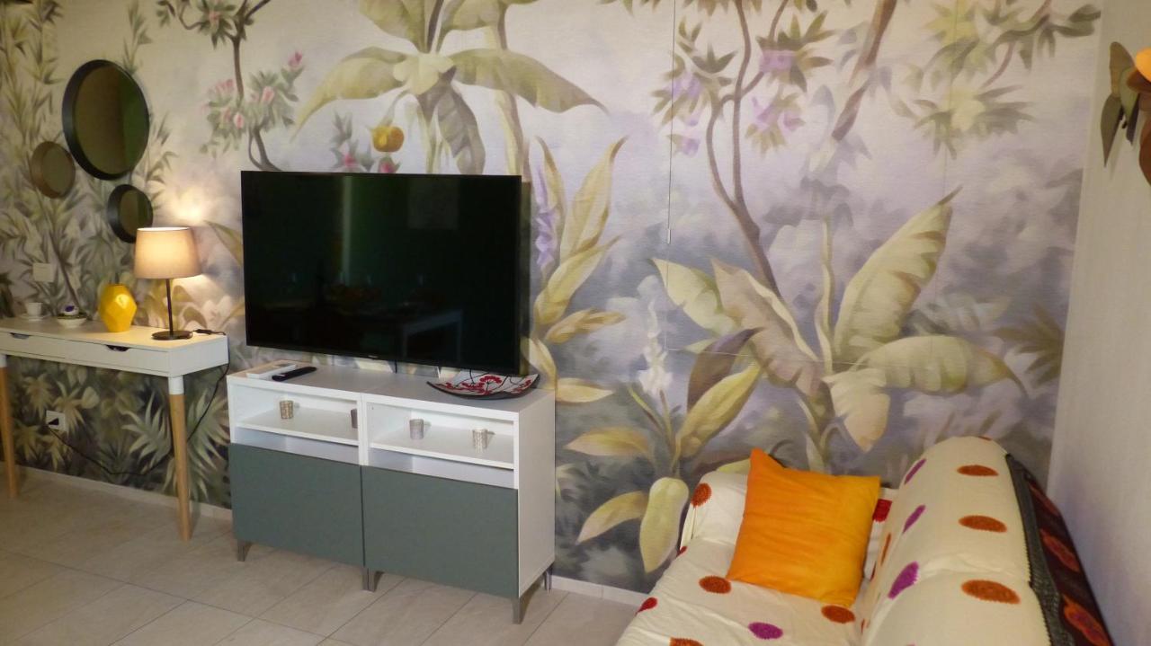 Apartmán I Fiori Nel Golfo Di Baratti Exteriér fotografie