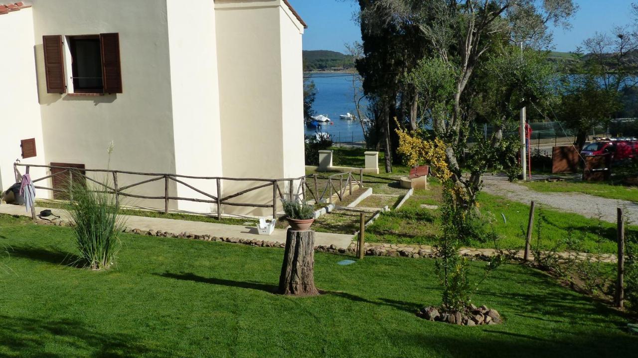 Apartmán I Fiori Nel Golfo Di Baratti Exteriér fotografie